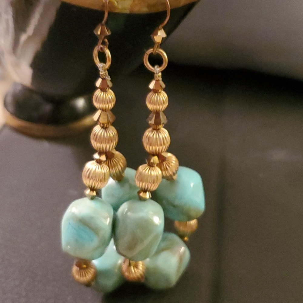 EARRINGS - Picture 2 of 4